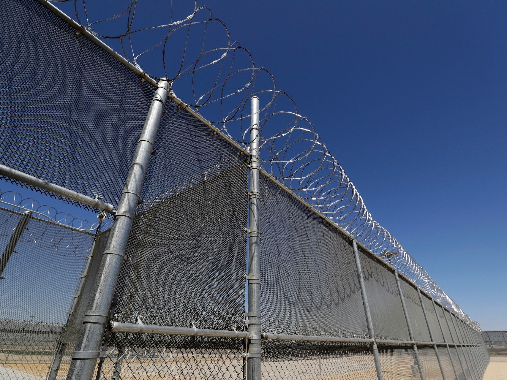 101119privateprisons p