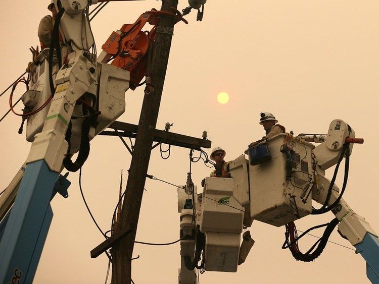PGE pole workers