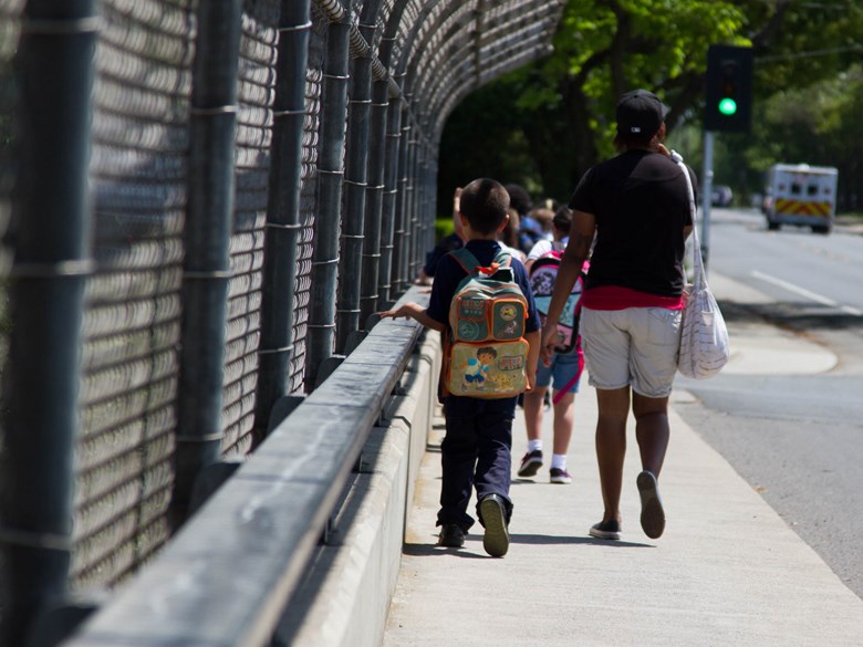school kids walk