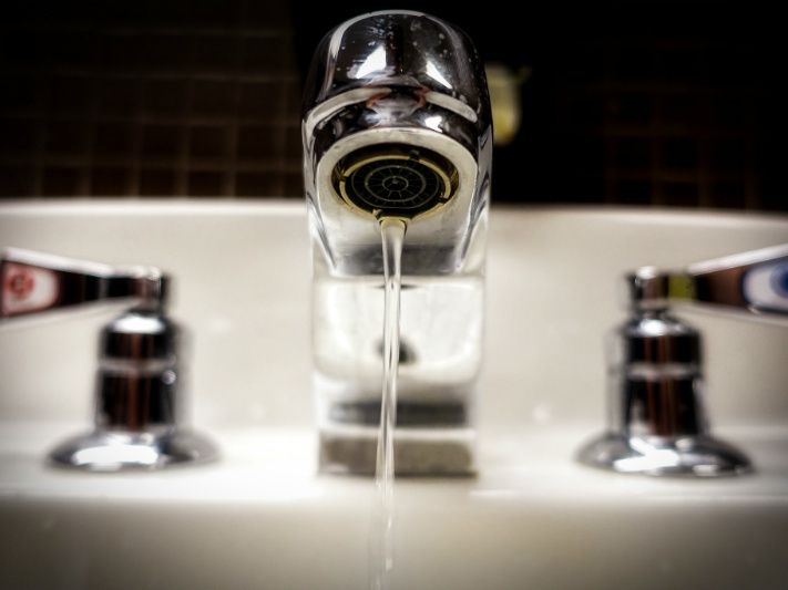 sink faucet flickr P 