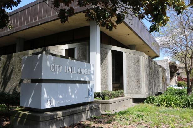 Santa Rosa approves limits on ICE use of city property, says police won’t be asked to enforce them Placeholder Image